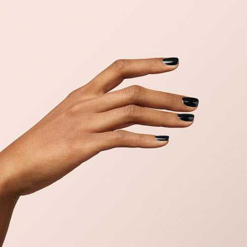 Dark nails: trendy manicure and nail art ideas