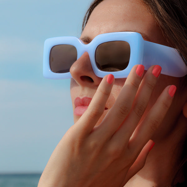 Neon Nails: Our '90s-Inspired Manicure Ideas