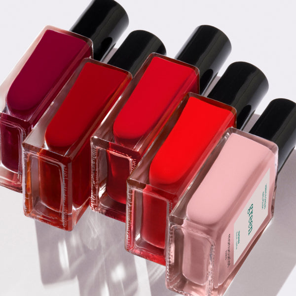 Colour Analysis: How to Find the Nail Colours That Suit You Best?