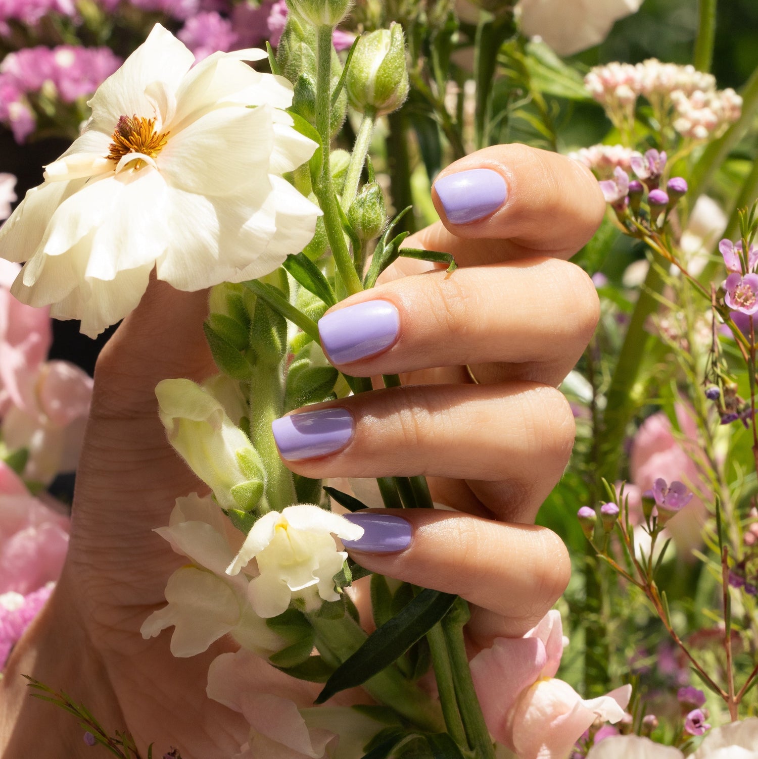 Purple nails: Trendy manicure ideas for every season