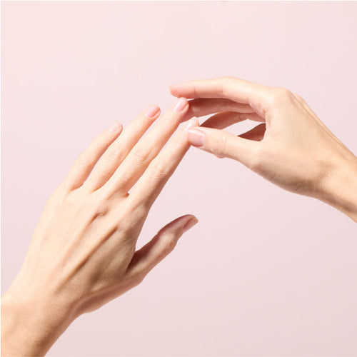 How to properly look after your nails according to their type?