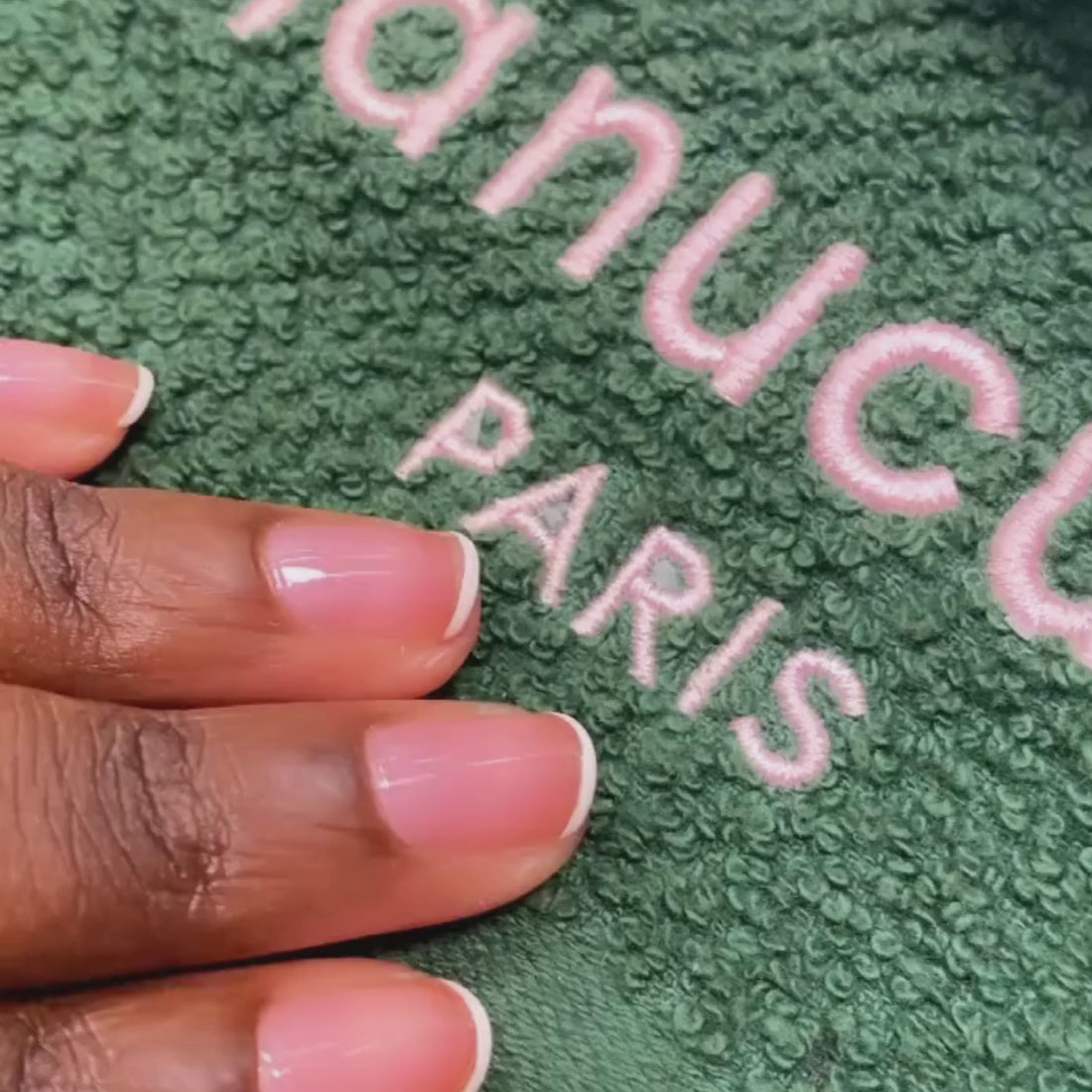 French Manicure Glow